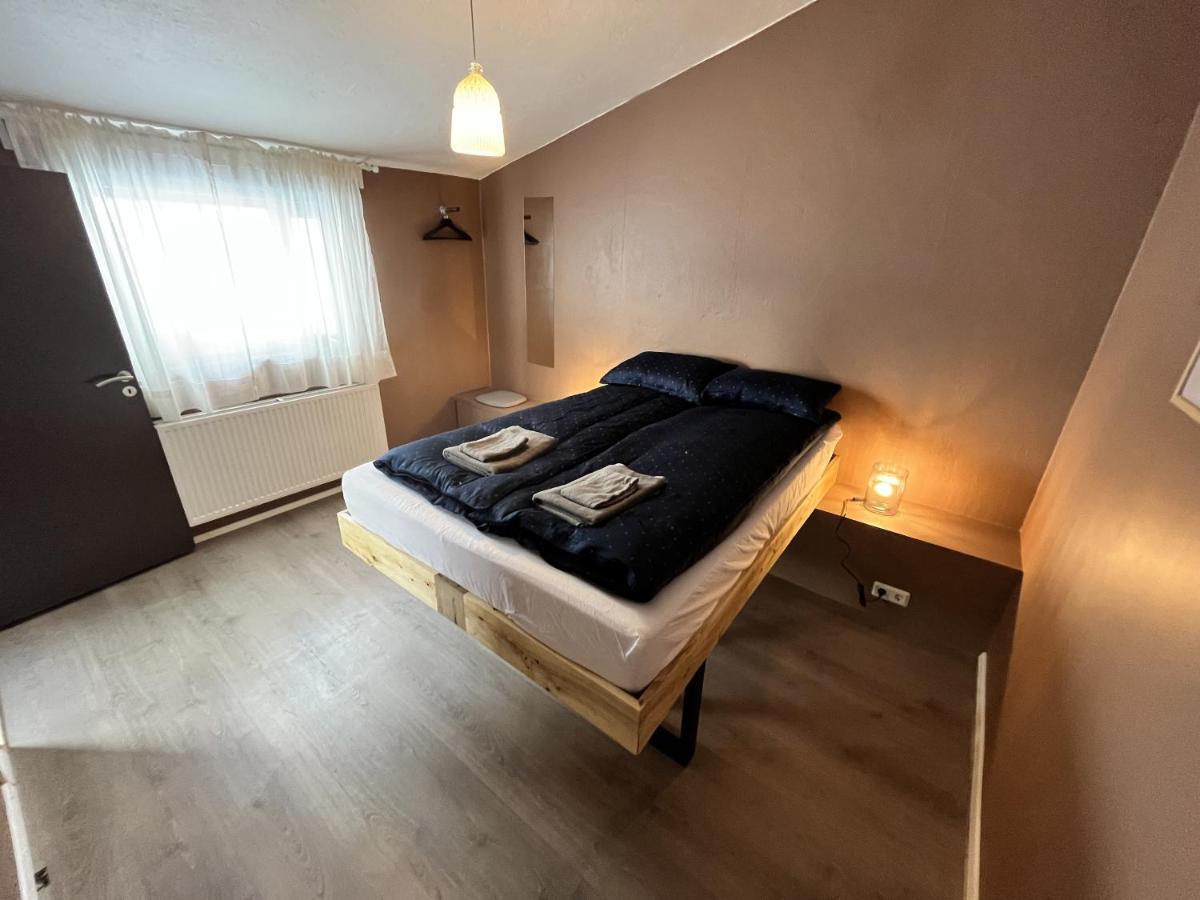 Bridge Apartment เอยิลส์สตาดีร์ ภายนอก รูปภาพ