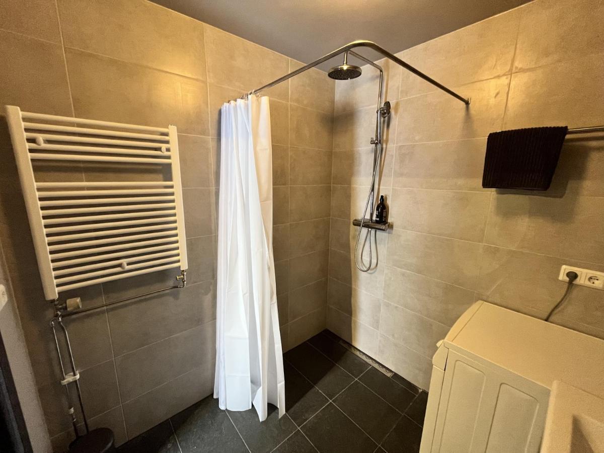 Bridge Apartment เอยิลส์สตาดีร์ ภายนอก รูปภาพ